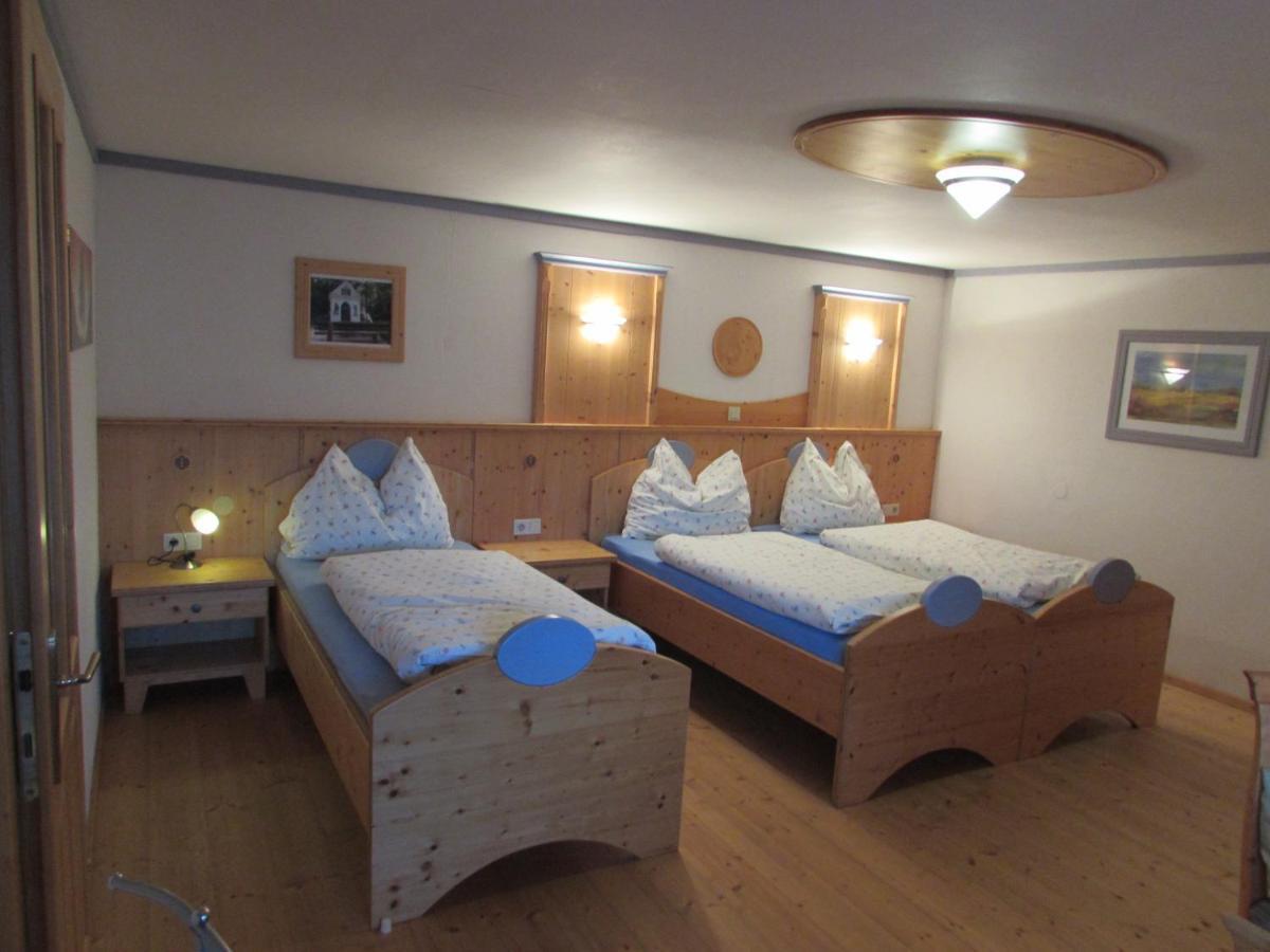 Arkadenhof Fam. Schneider Bed and Breakfast Eichenbrunn Exteriör bild