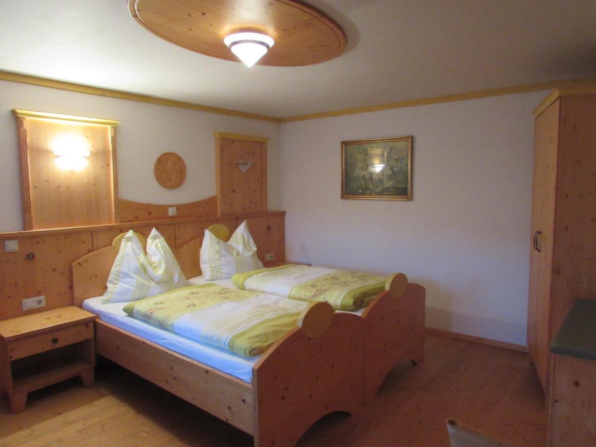 Arkadenhof Fam. Schneider Bed and Breakfast Eichenbrunn Exteriör bild
